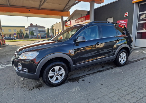 Chevrolet Captiva cena 28200 przebieg: 207000, rok produkcji 2009 z Trzemeszno małe 667